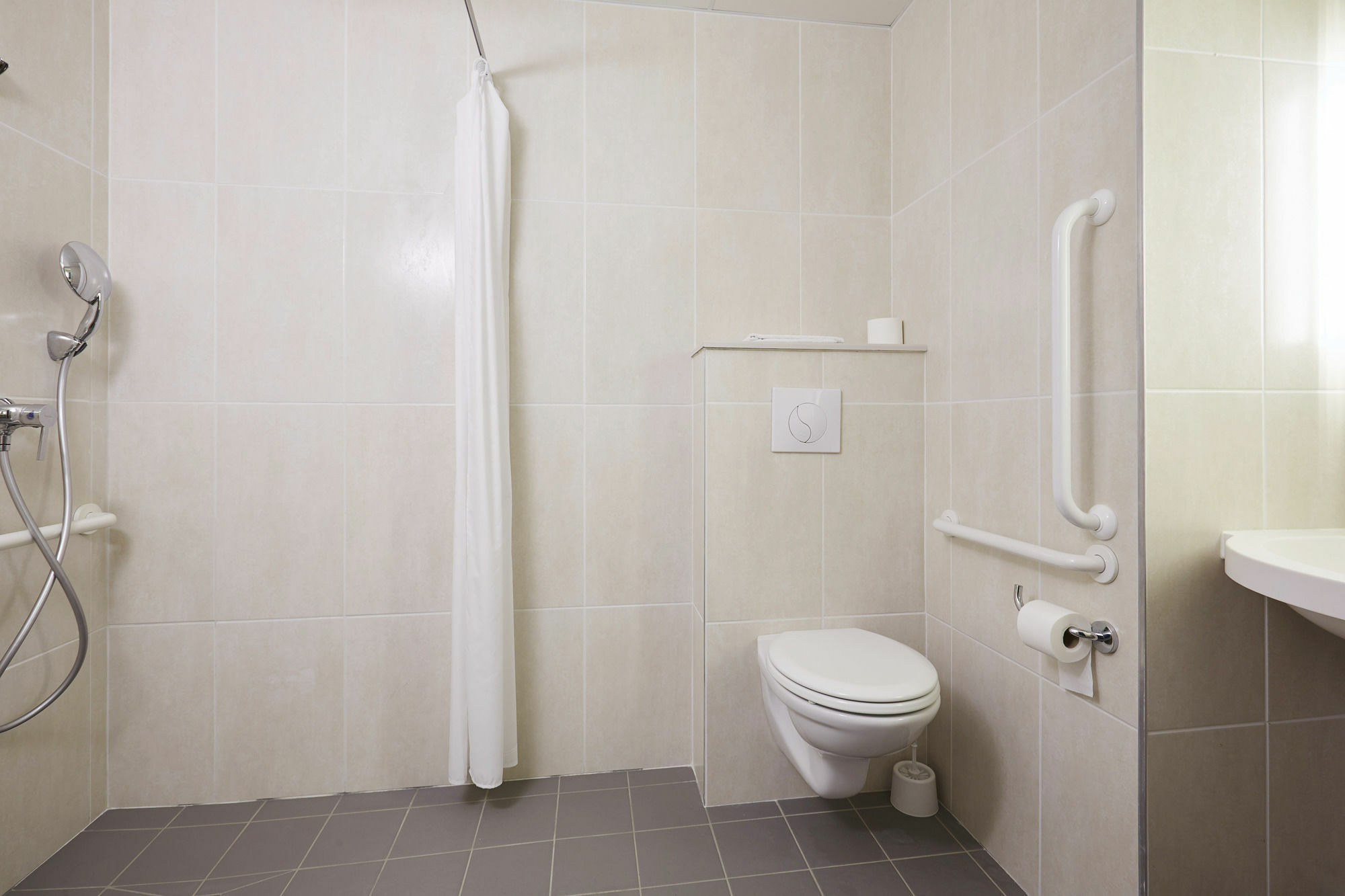 B&B Hotel Frejus Roquebrune-Sur-Argens Exterior photo